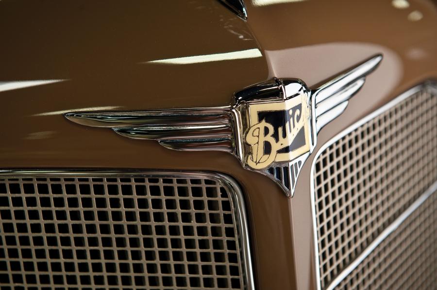  Buick Series 90 Club Sedan 1934 года  (фото 20 из 24)